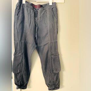 Johnny Was silk joggers size Medium in greyish/green